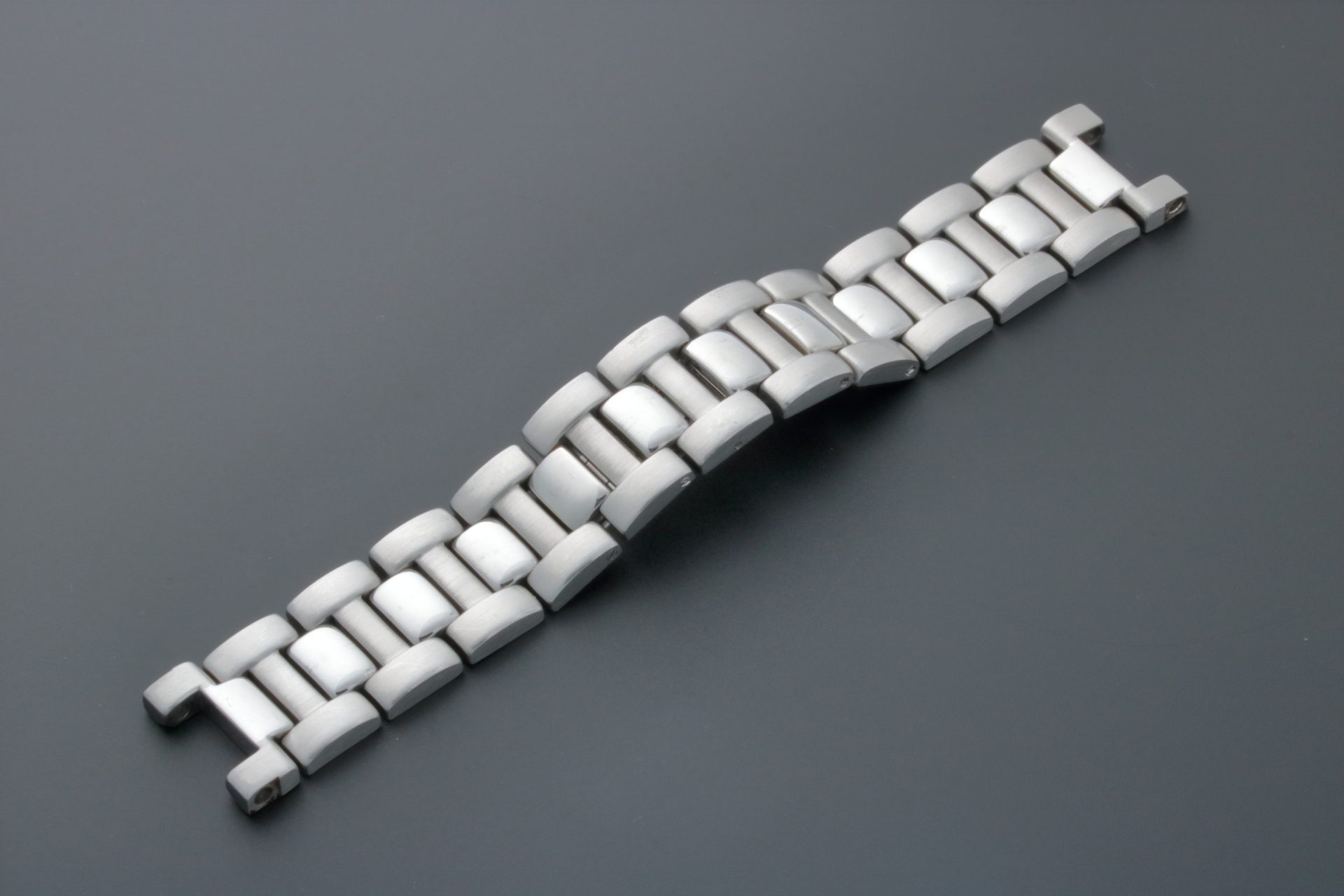 18MM Cartier Pasha Watch Bracelet Curved Top Links - Rare Watch Parts
